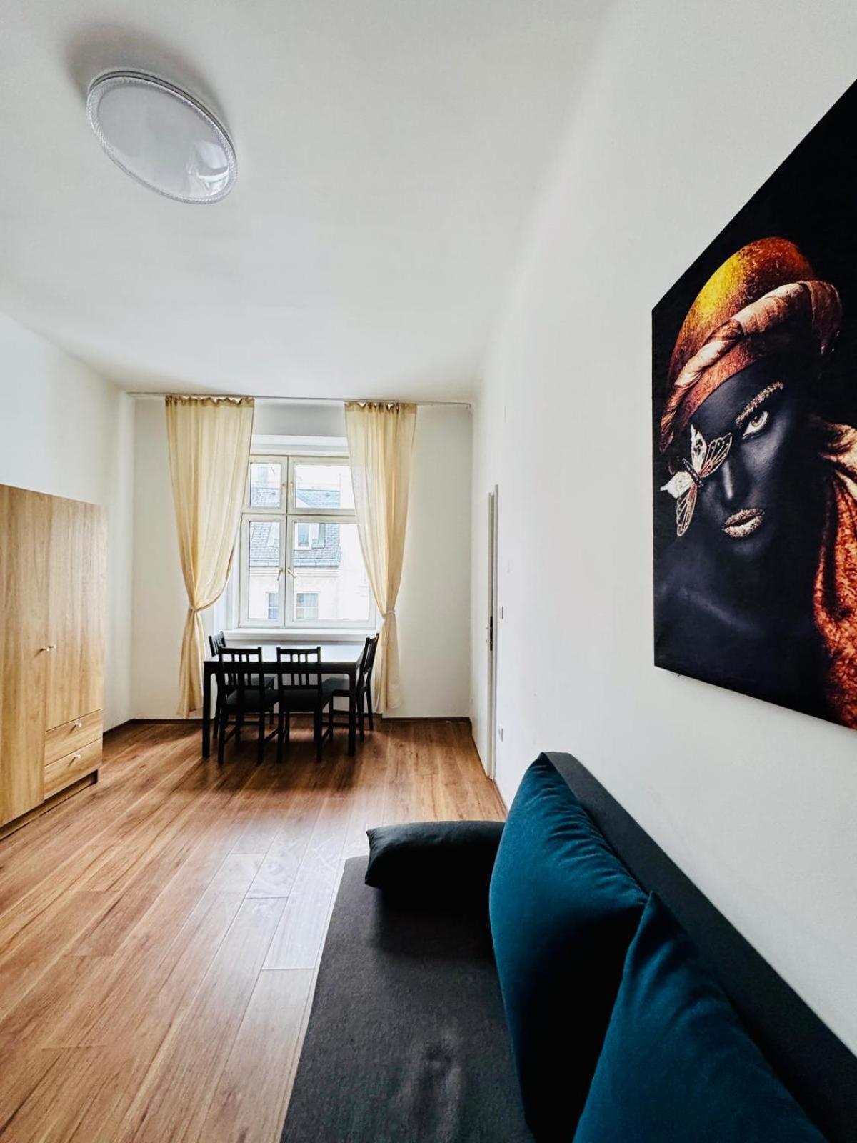 Stylih & Spacious Close To Augarten Park *