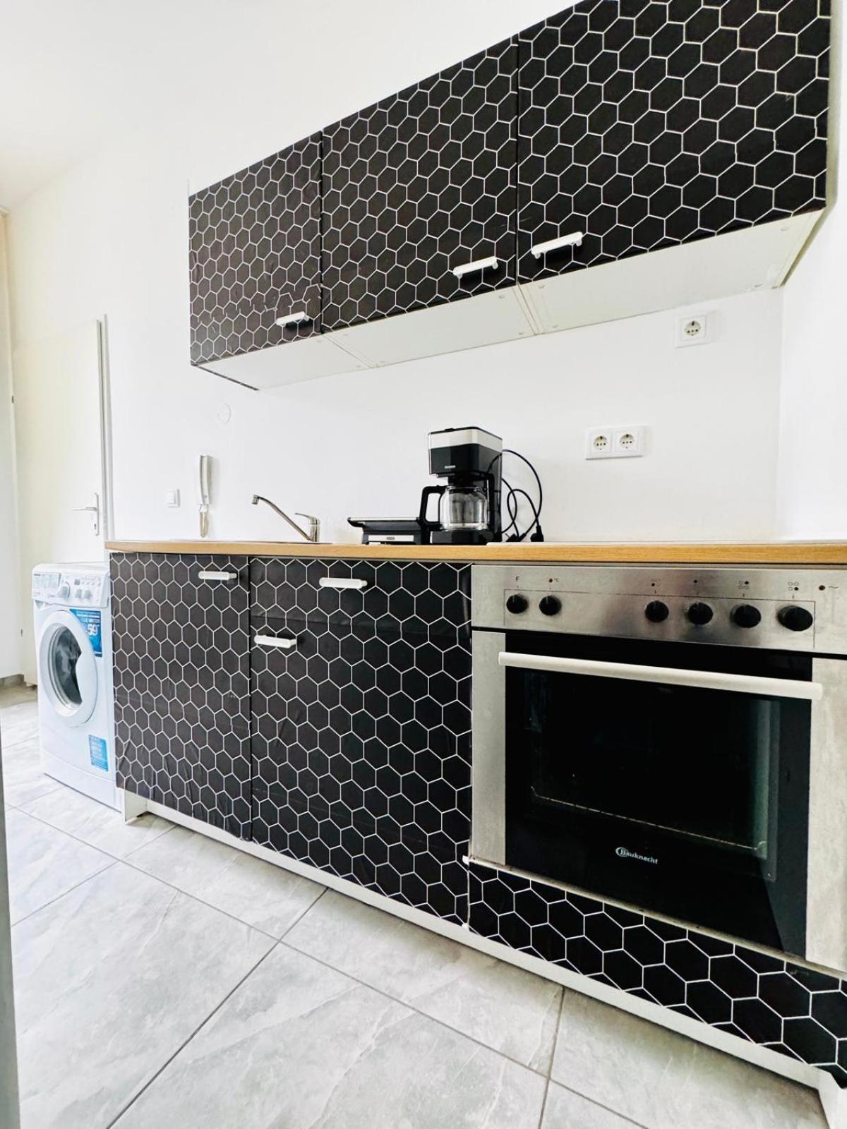 Stylih & Spacious Close To Augarten Park